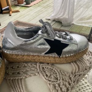 STEVEN BY STEVE MADDEN PLATFORM SNEAKER